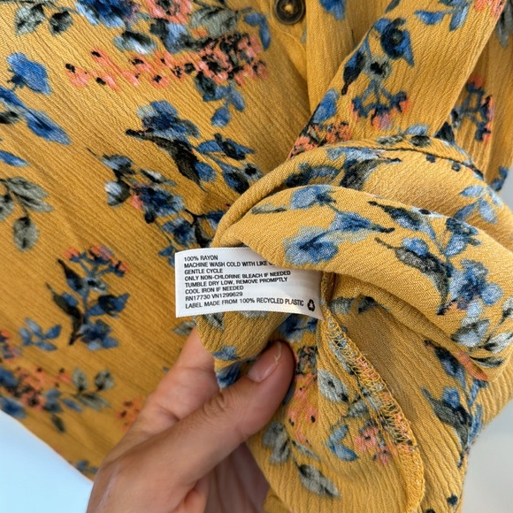 Mustard Floral Button Down Blouse - Picture 4 of 6